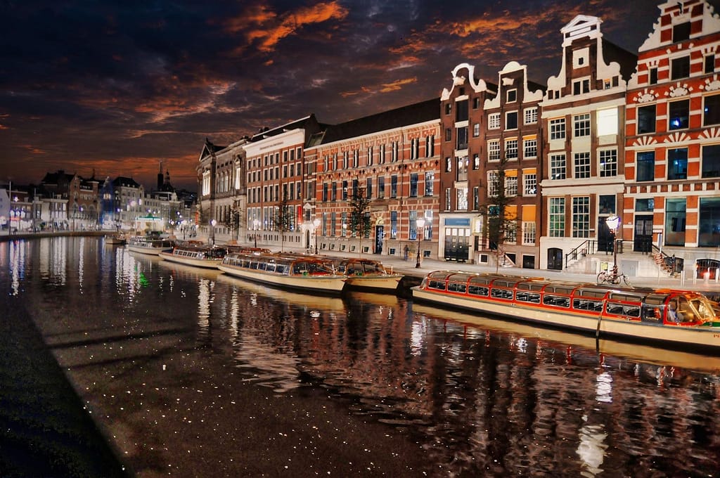 amsterdam at night