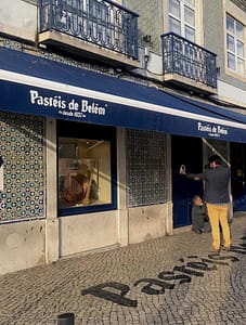 Pastry shoppe